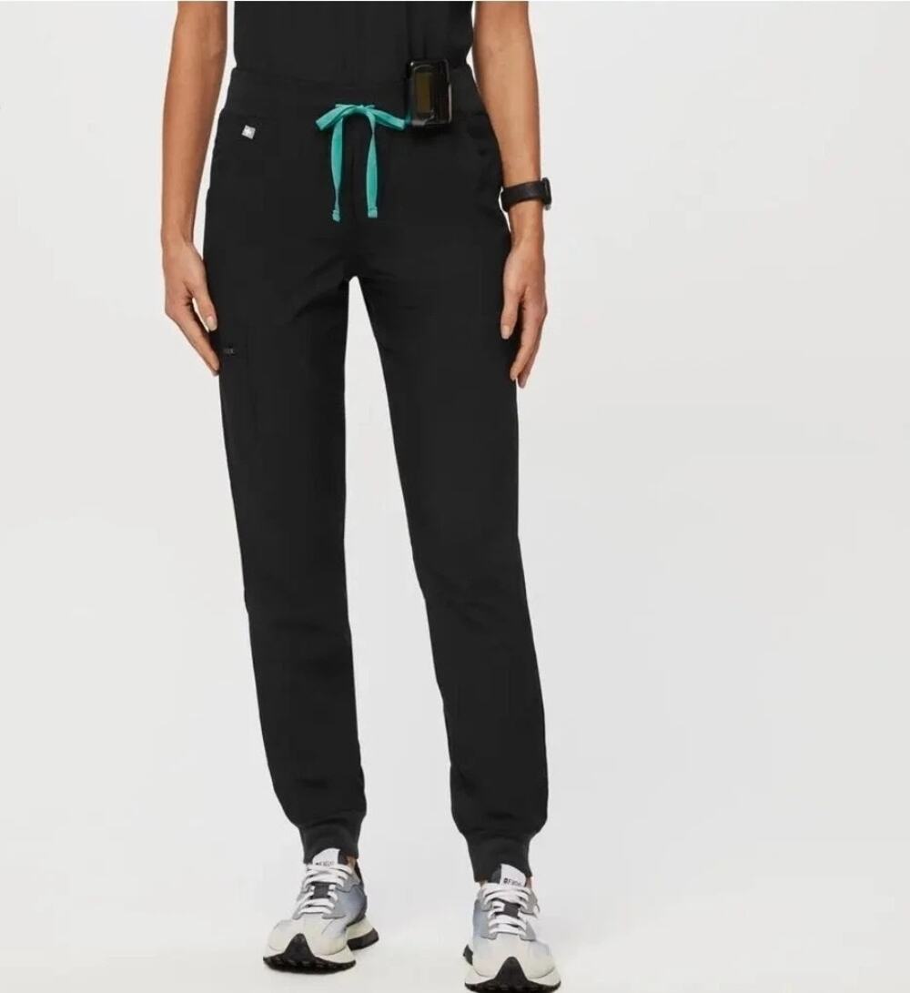 FIGS Zamora FreeX Lined Jogger Scrub Pants Style W23SW2008 Small Black Medical